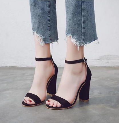 Julie™ | Riemchen-Pumps