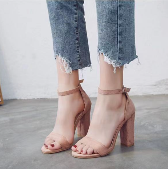Julie™ | Riemchen-Pumps