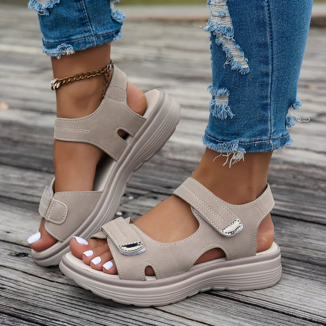 Zelora™ | Verstellbare Sandalen