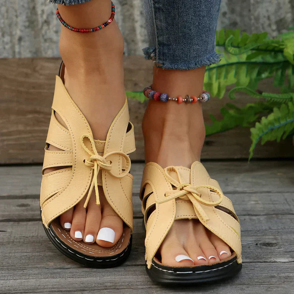 Selina™ | Keilsandalen